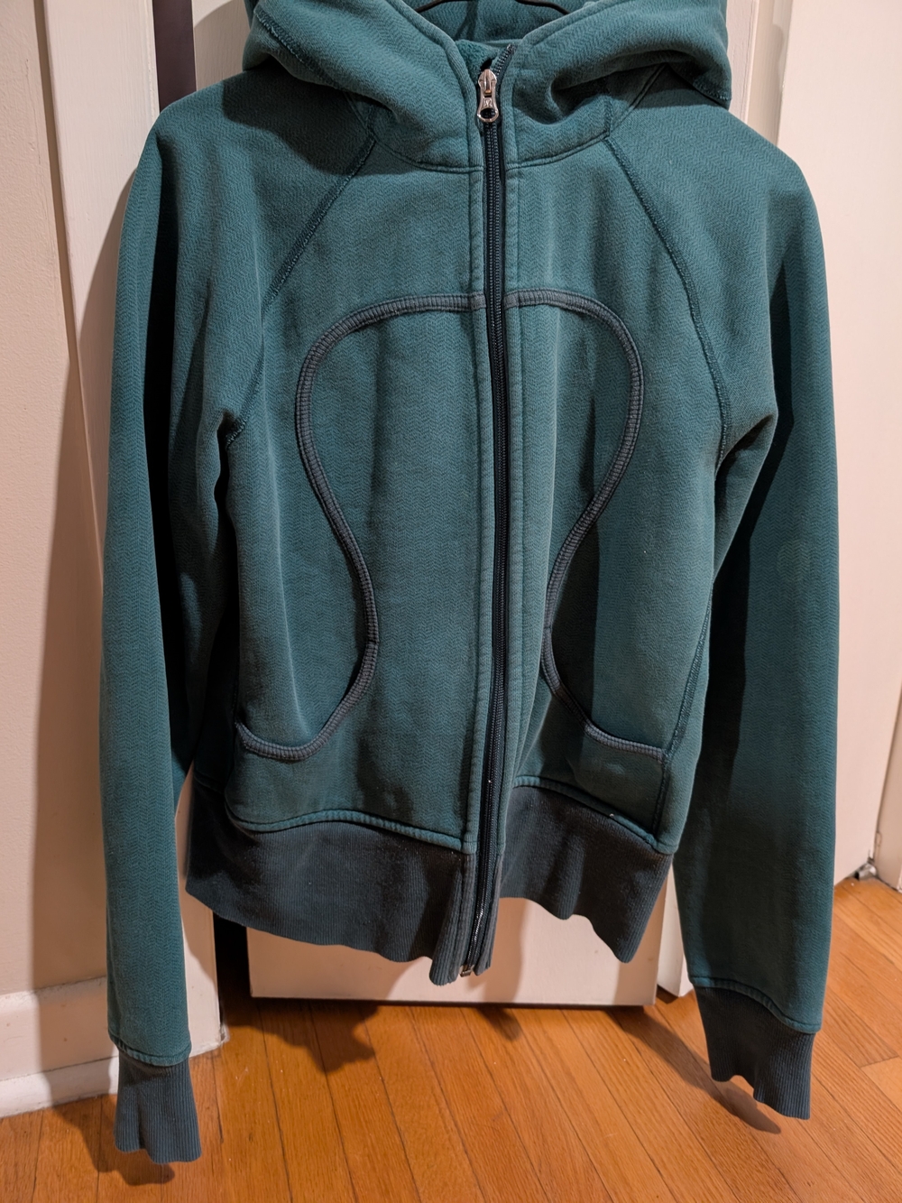 Lululemon Scuba Zip Up Hoodie Size 10 (Fits Like Size 8)